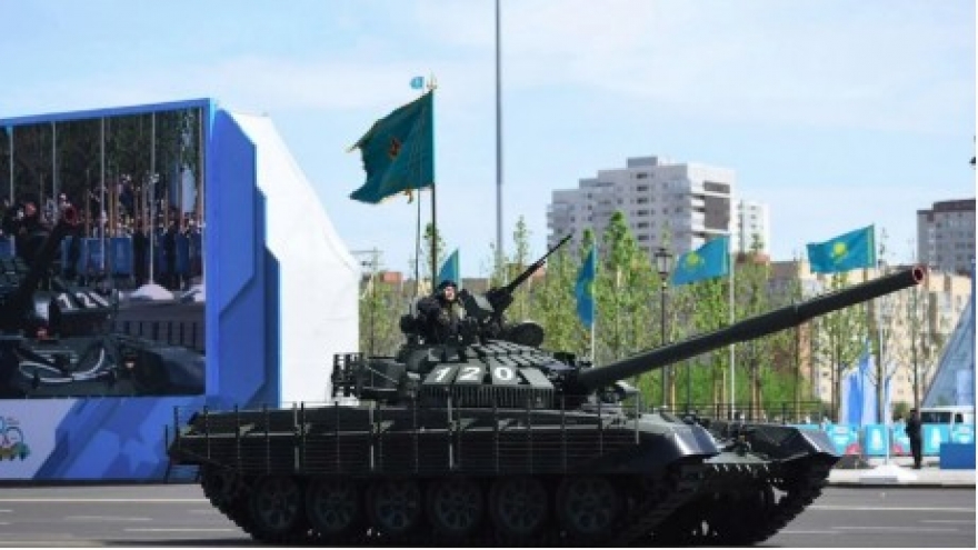 Party leader attends military parade marking 80 years of Victory over Fascism in Kazakhstan